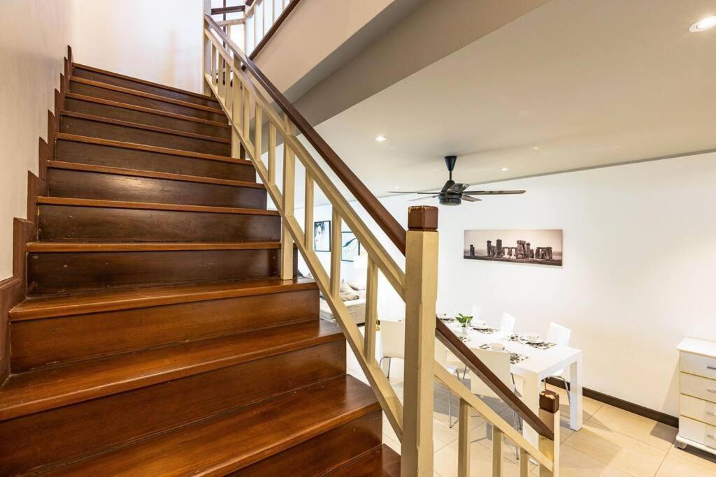 4 Bedroom Townhouse In Great Location! HHQ Esterno foto